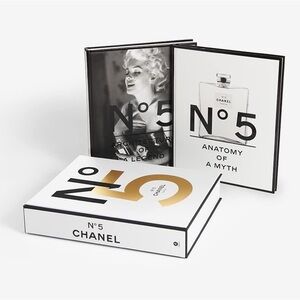 THE CHANEL N°5 “BIBLE”